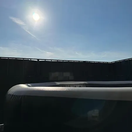 Am Wasser Nahe Ber Mit Whirlpool & Kamin Lägenhet *